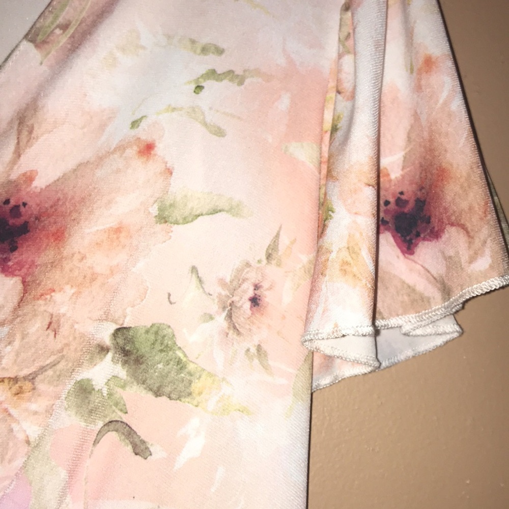 Floral V-Neck Women’s Dress Size XL - Picture 10 of 14